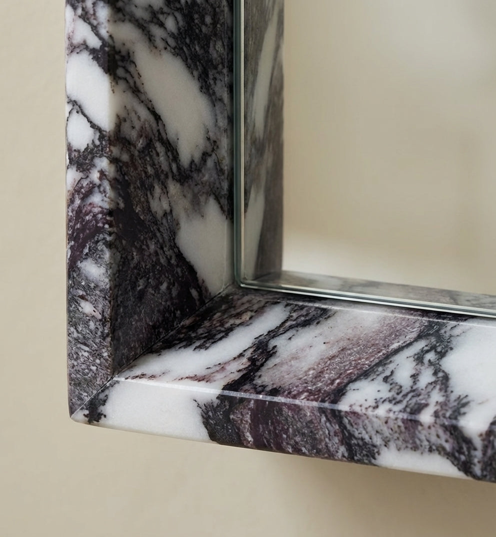 Rectangular mirror in Calacatta Viola